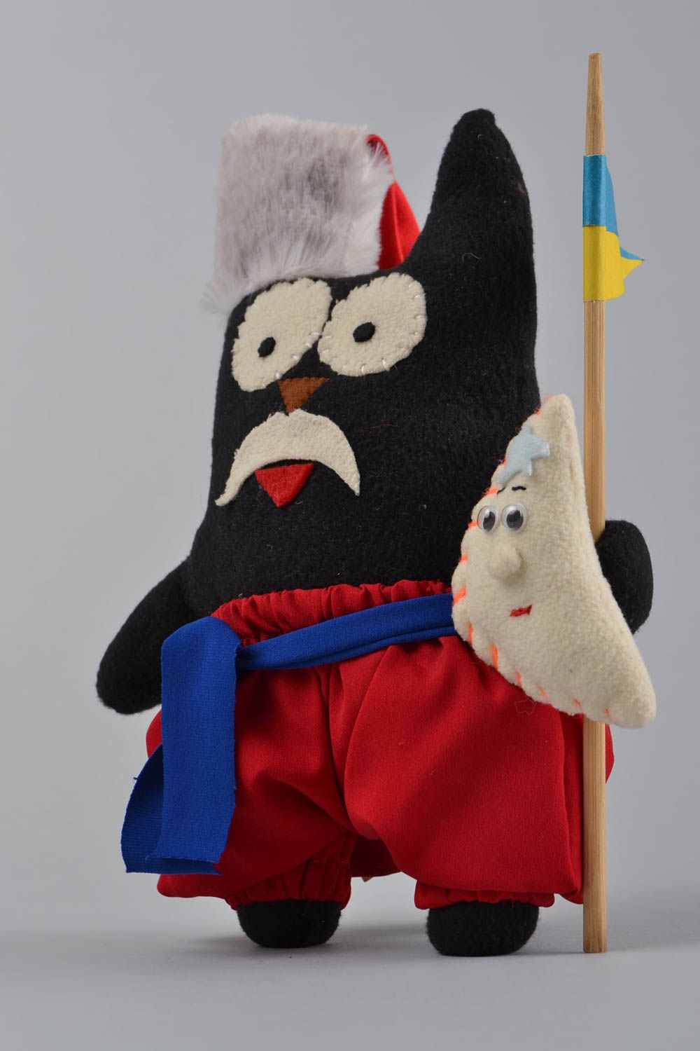 Кот мягкая игрушка в костюме с усами красивый смешной черный ручная работа фото 1