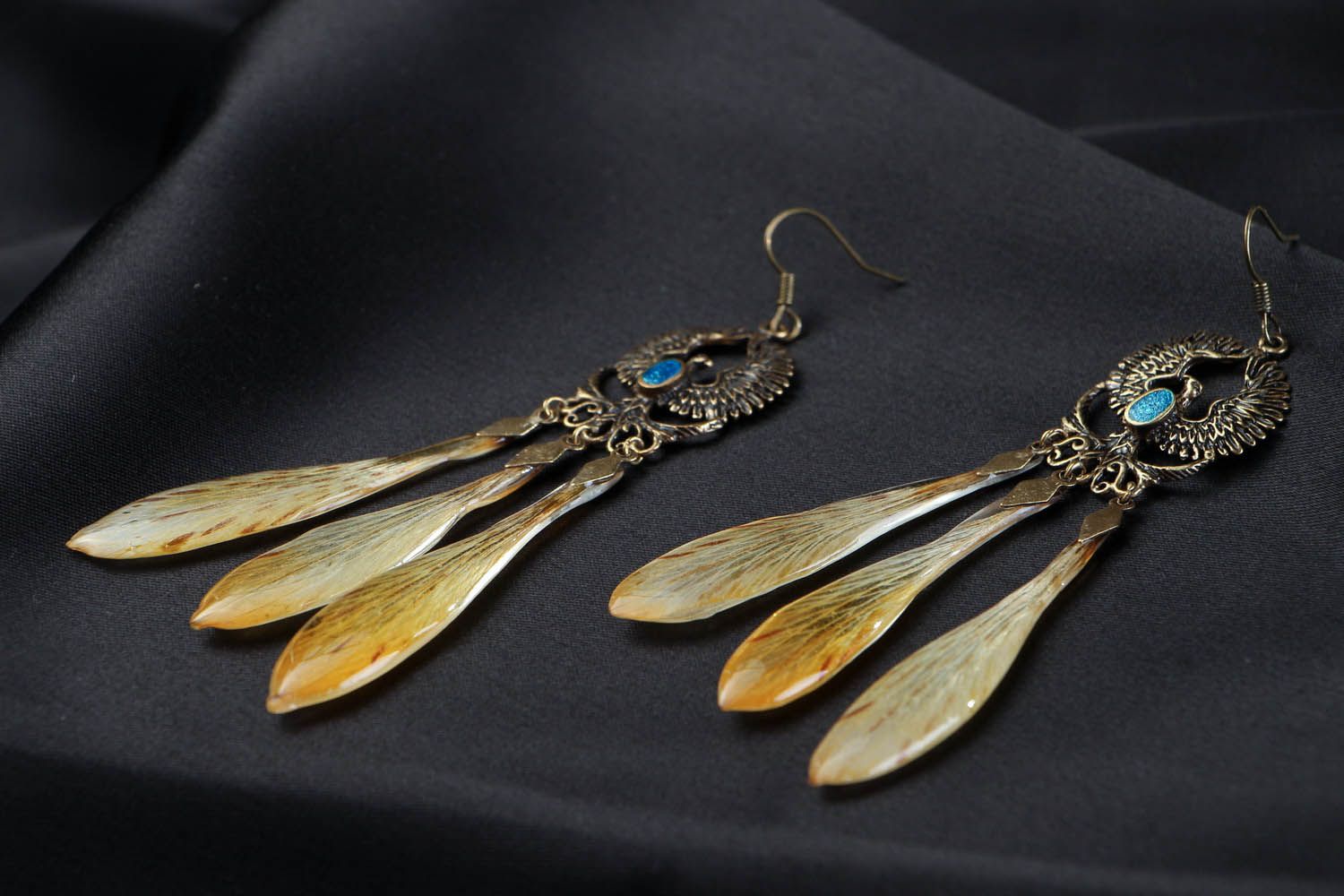 Earrings with alstroemeria leaves coated with epoxy resin photo 2