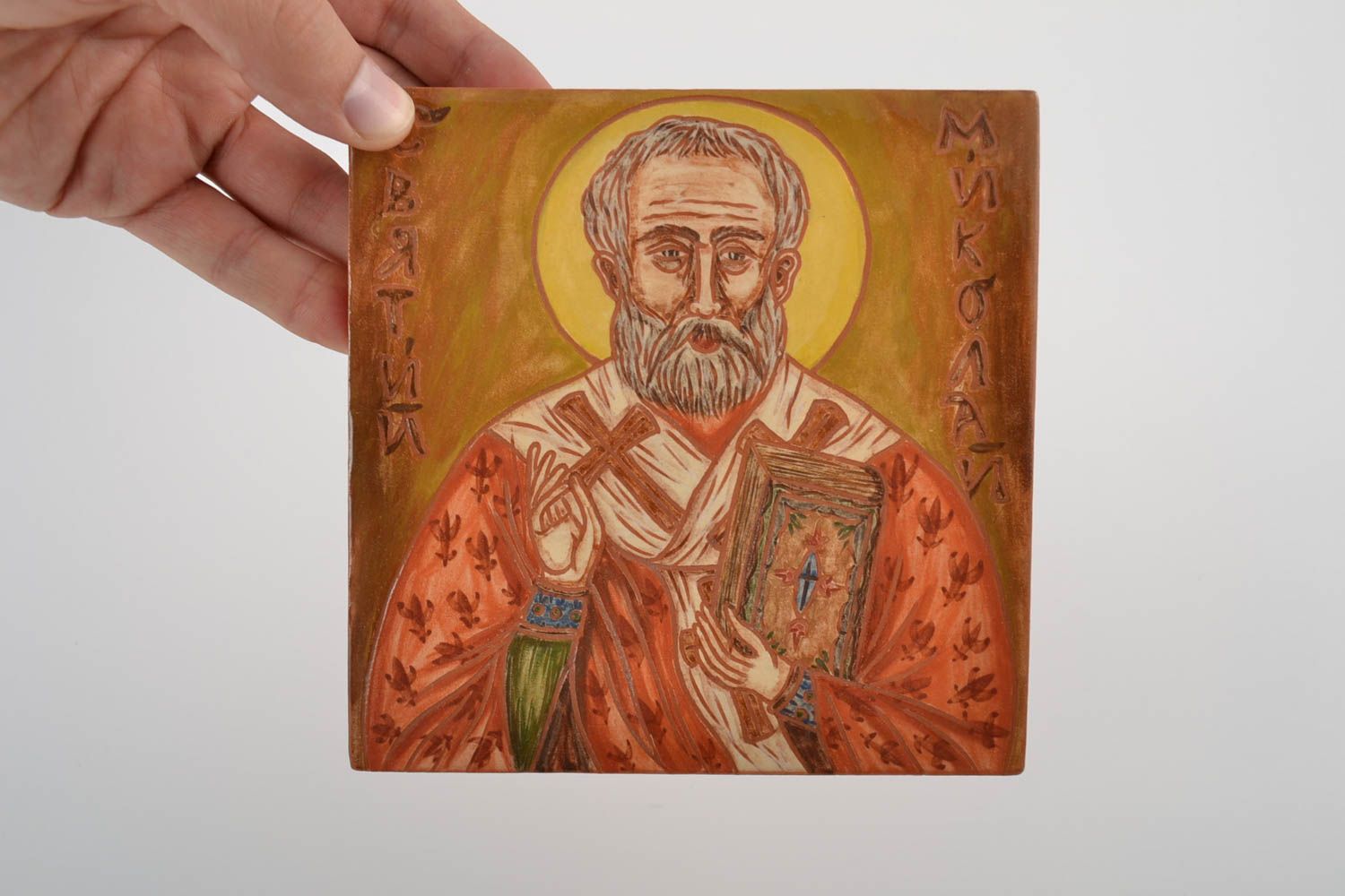 Azulejo cerámico artesanal con imagen de santo Nicolás pintado pequeño foto 2