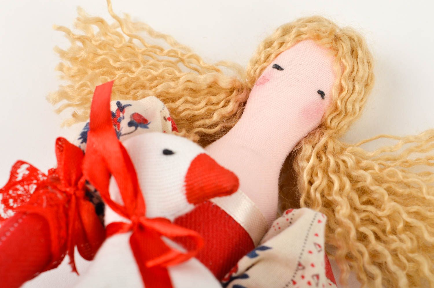 Авторская кукла ручной работы игрушка для девочек текстильная кукла в платье фото 3