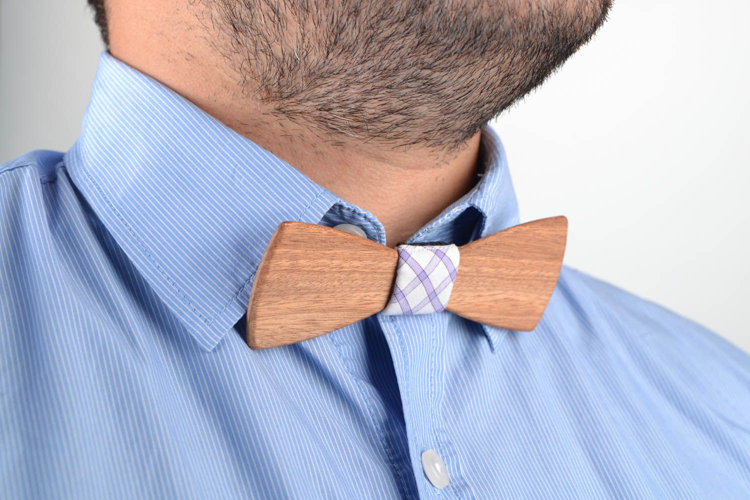 Wooden bow tie photo 4