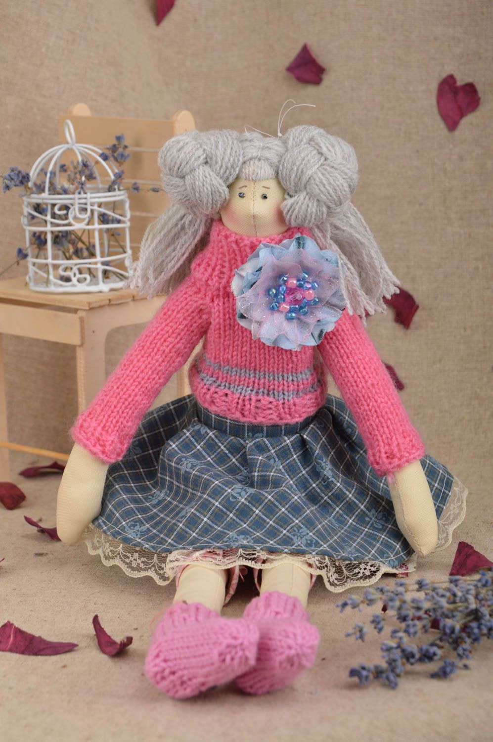 Künstlerisches Kuscheltier aus Stoff Mädchen aus Baumwolle handgefertigt schön  foto 1