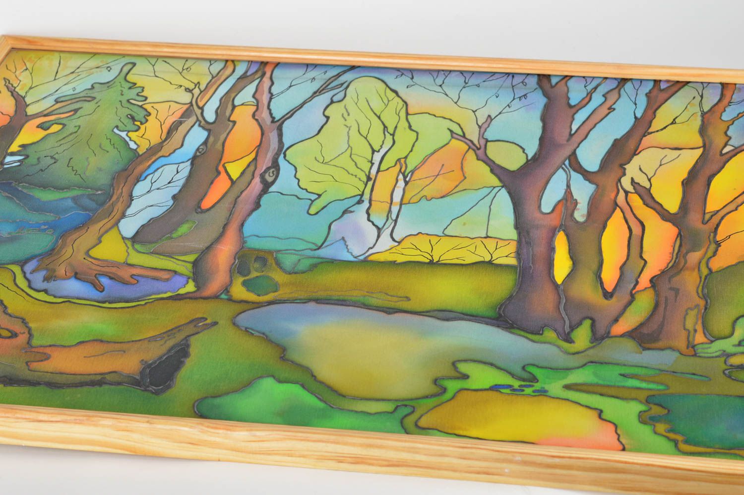 Картина в технике холодный батик тканевая ручной работы авторская Озеро в лесу фото 5