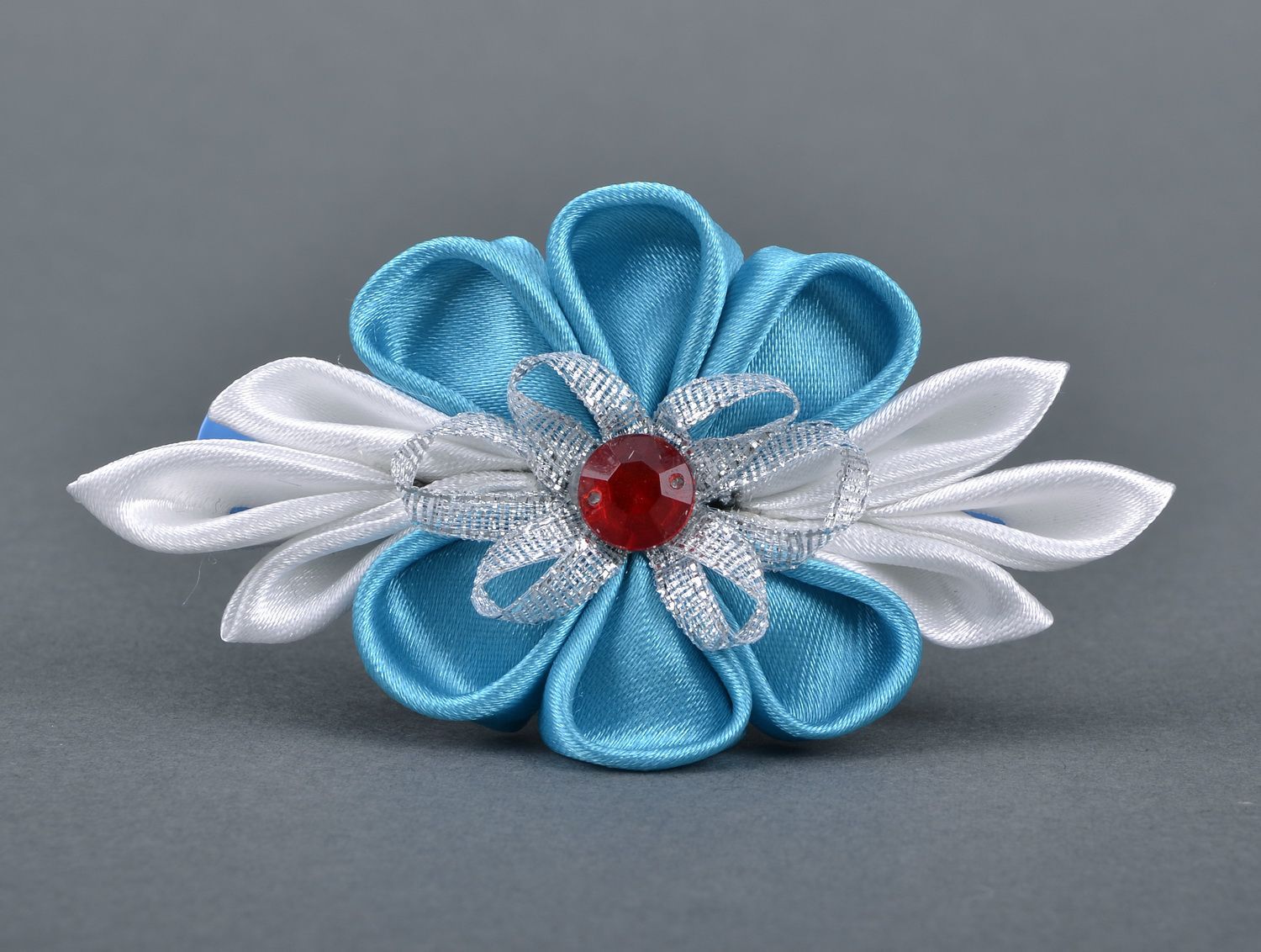 Hair pin with satin flower photo 1