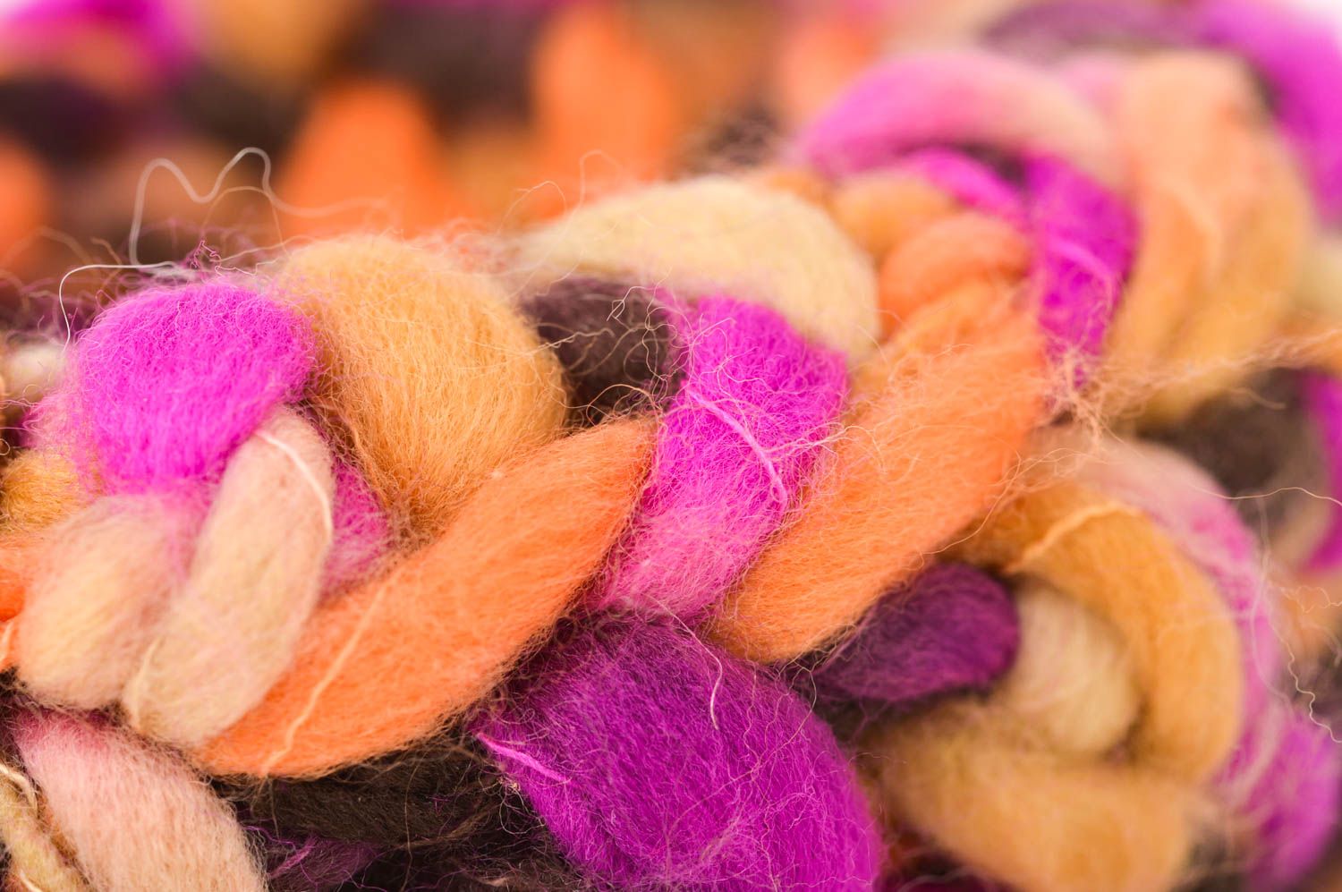 Pulsera de hilos de lana artesanal accesorio para mujeres regalo original foto 4