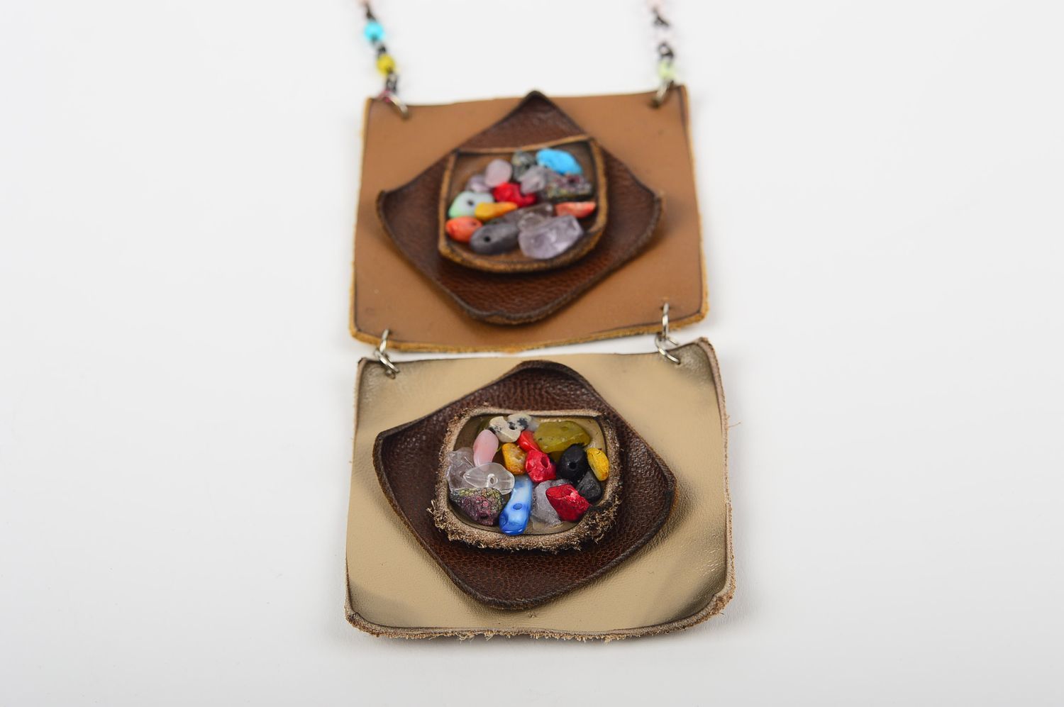 Кожаное колье подарок ручной работы массивное ожерелье с натуральными камнями фото 2