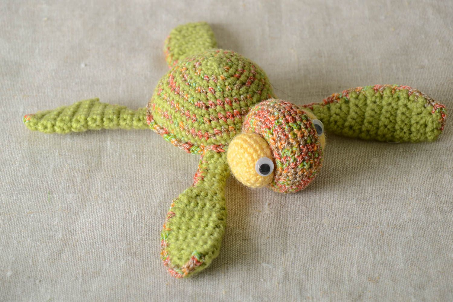 Jouet au crochet original Peluche faite main tortue verte Cadeau pour enfant photo 1