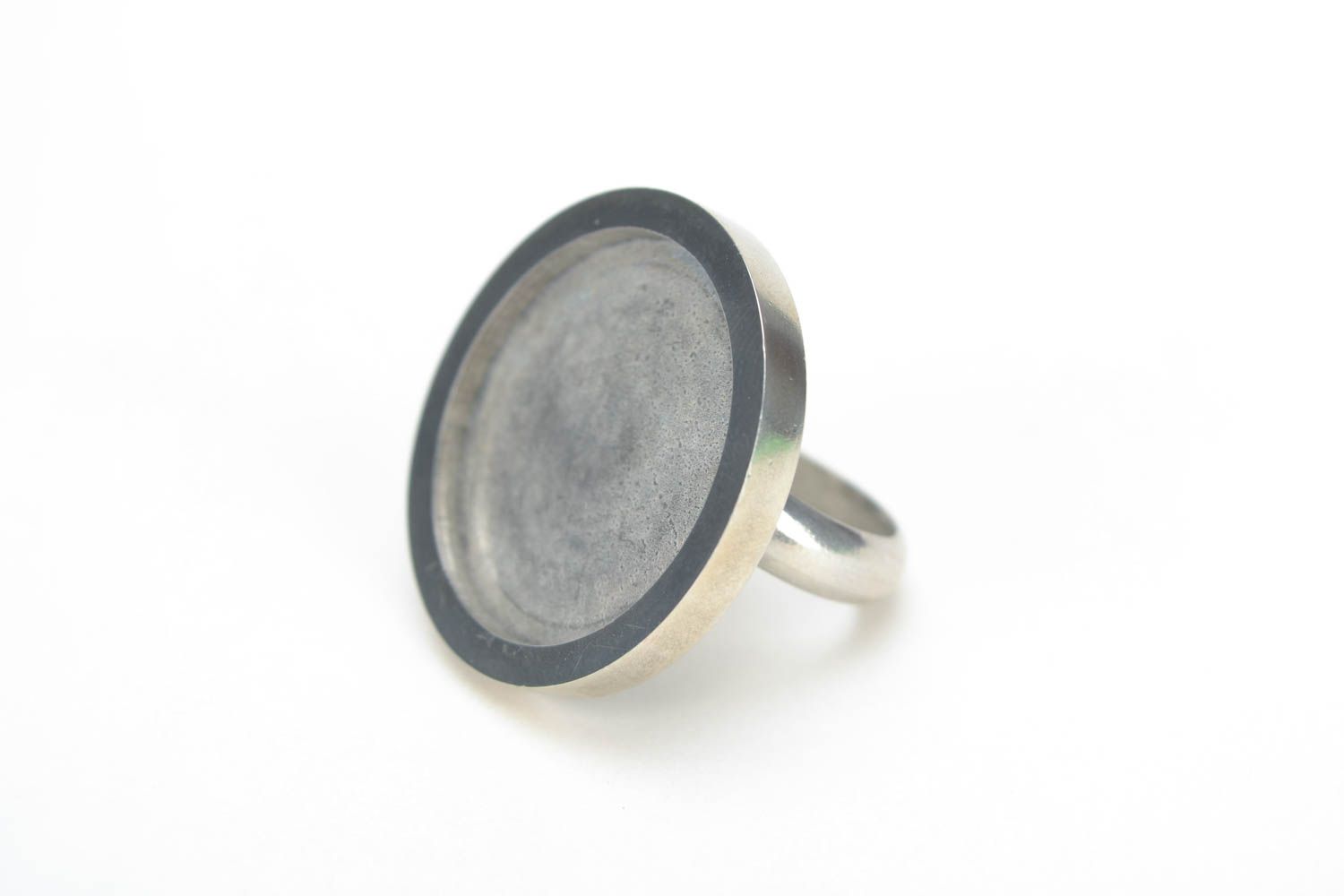 Schmuck Ring Rohling aus Metall verstellbar künstlerische Handarbeit schön grell foto 2