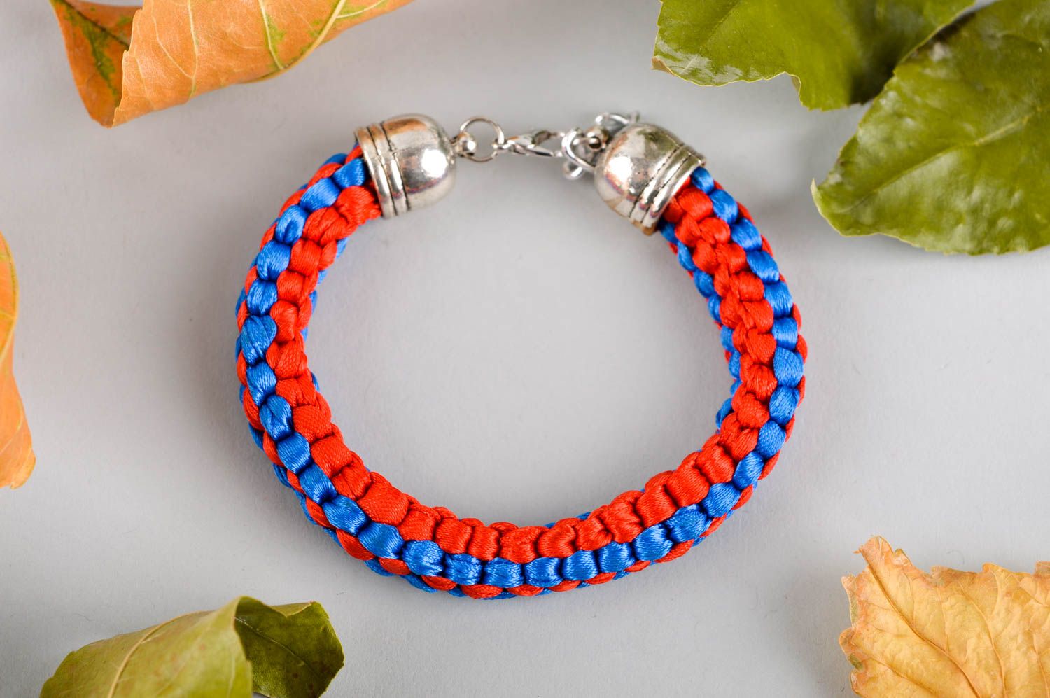 Модный браслет ручной работы плетеный браслет красный с синим женский браслет фото 1