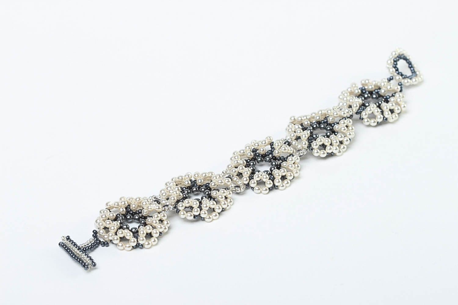 White and blue beads floral handmade bracelet for women photo 3