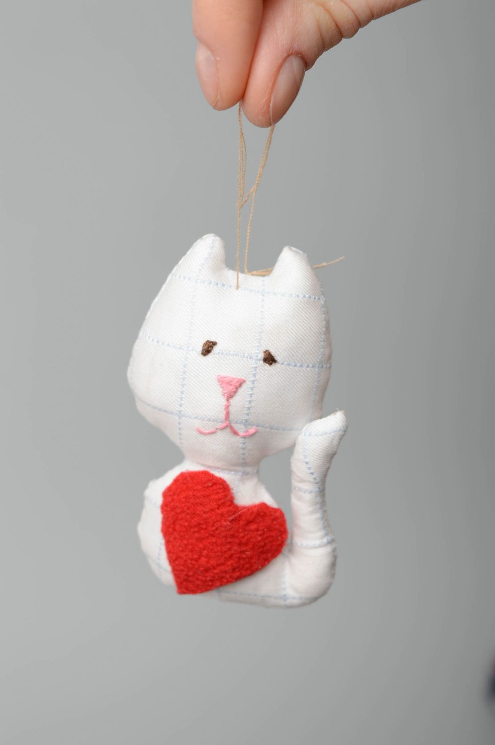 Мягкая игрушка ручной работы Кот с сердцем  фото 3