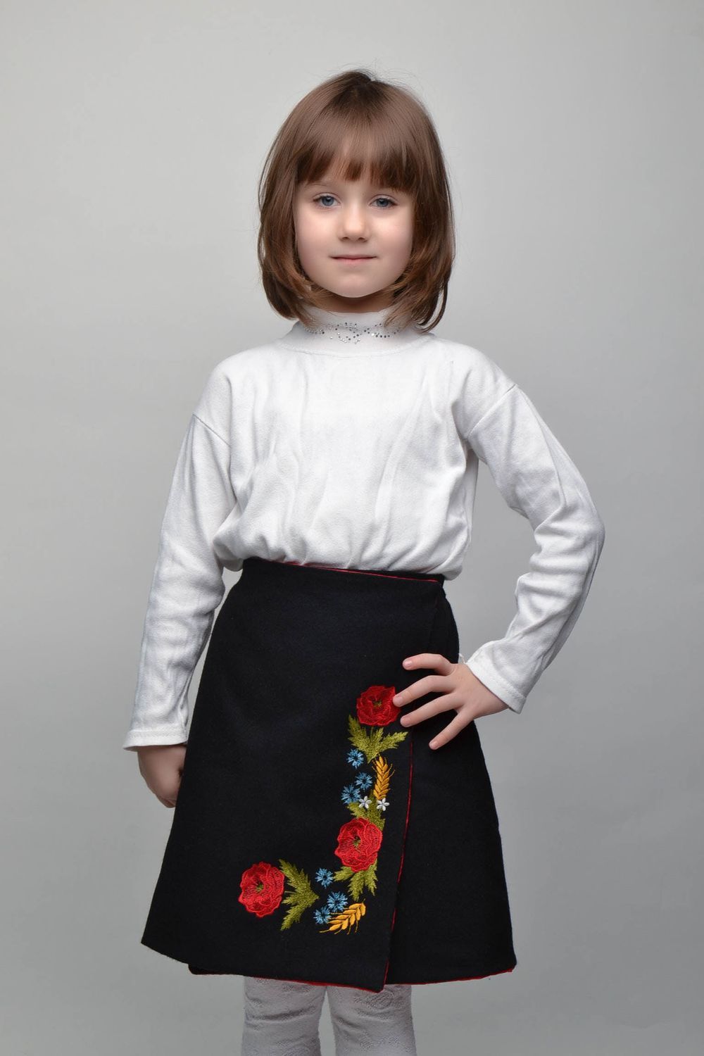 Children's wool skirt with embroidery photo 1