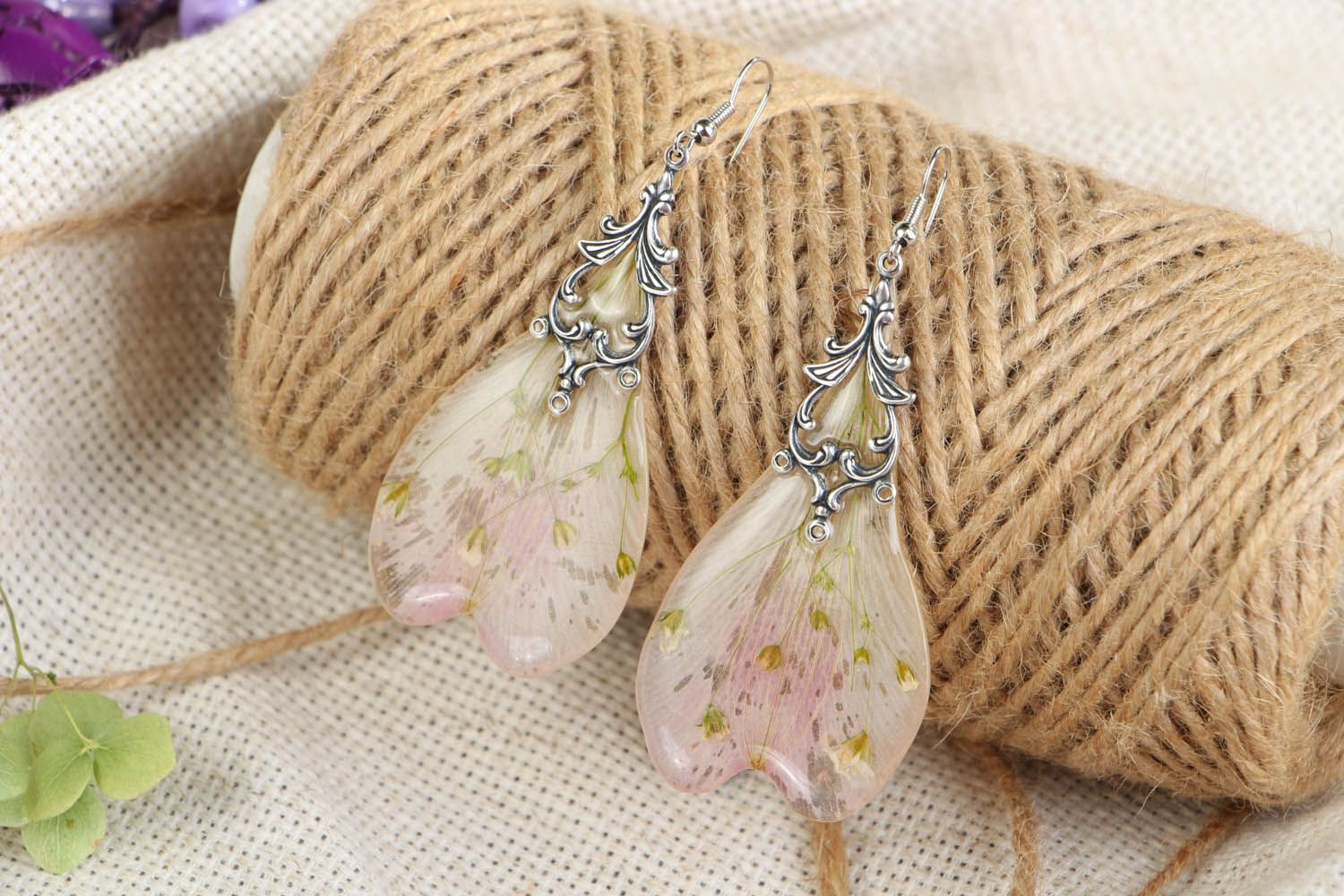 Dangling earrings with alstroemeria petal  photo 1