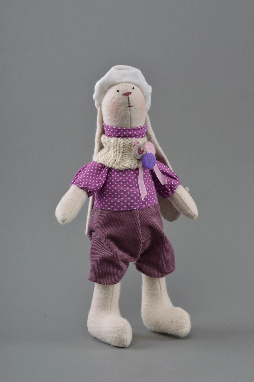 Petite peluche lapin en coton blanche en gilet mauve déco jouet pour enfant photo 1