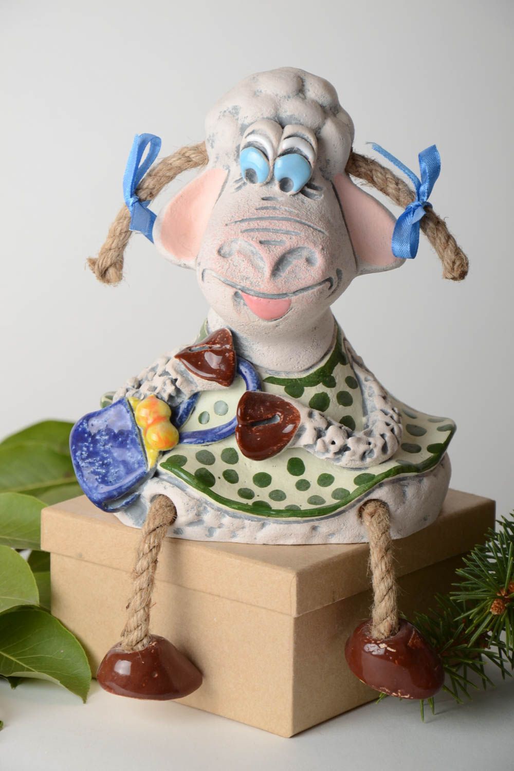 Tirelire mouton céramique Tirelire fait main peinte Cadeau pour enfant photo 1