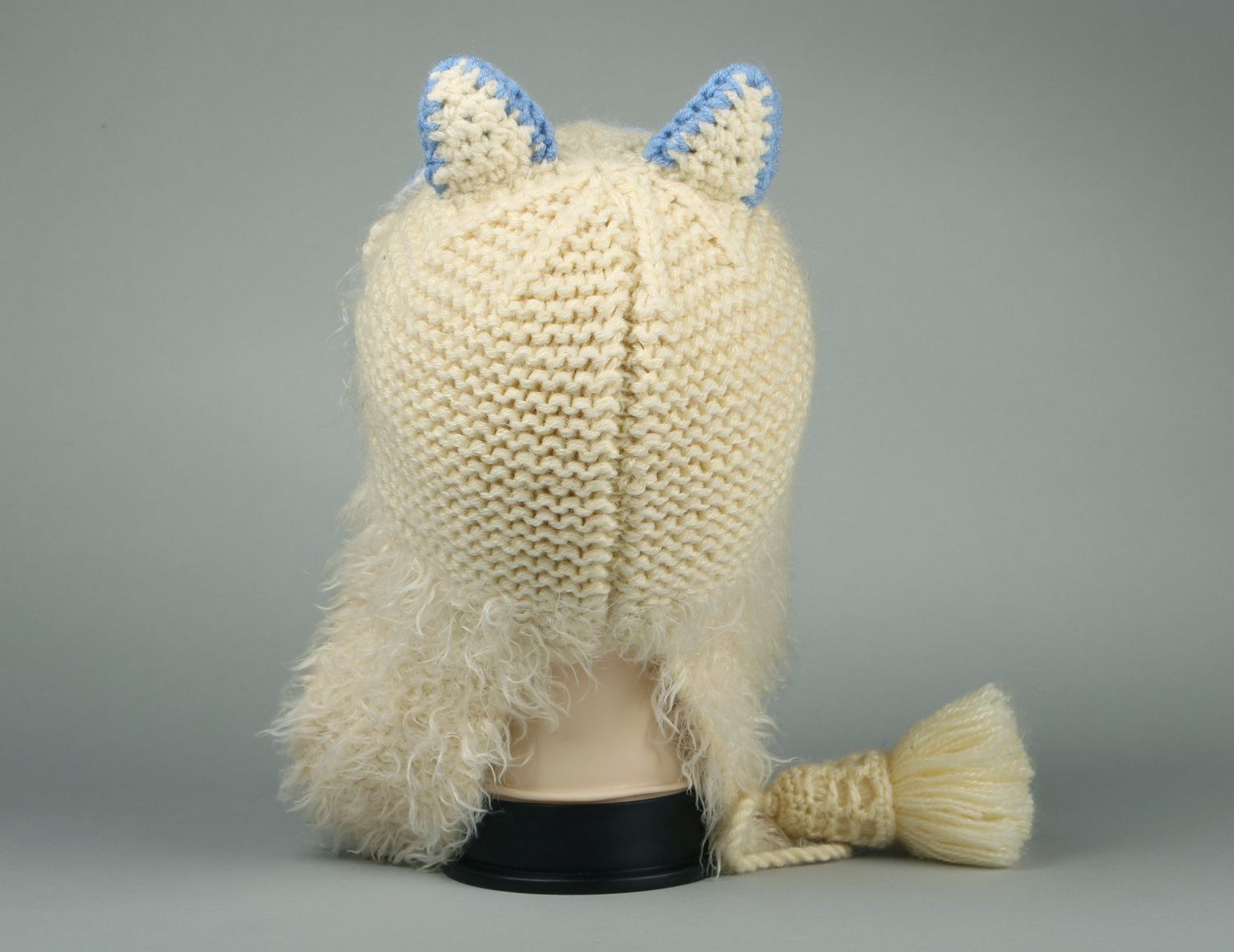 Bonnet personnalisé oreilles de chat tricoté en mi-laine  photo 3