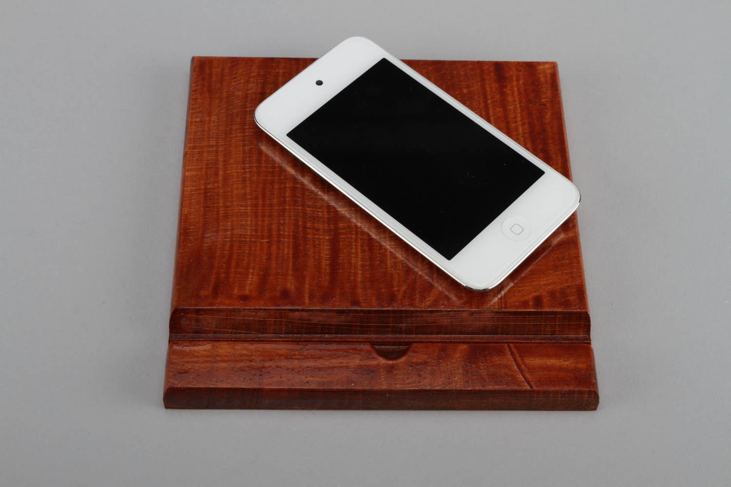 Wooden stand for gadget photo 2