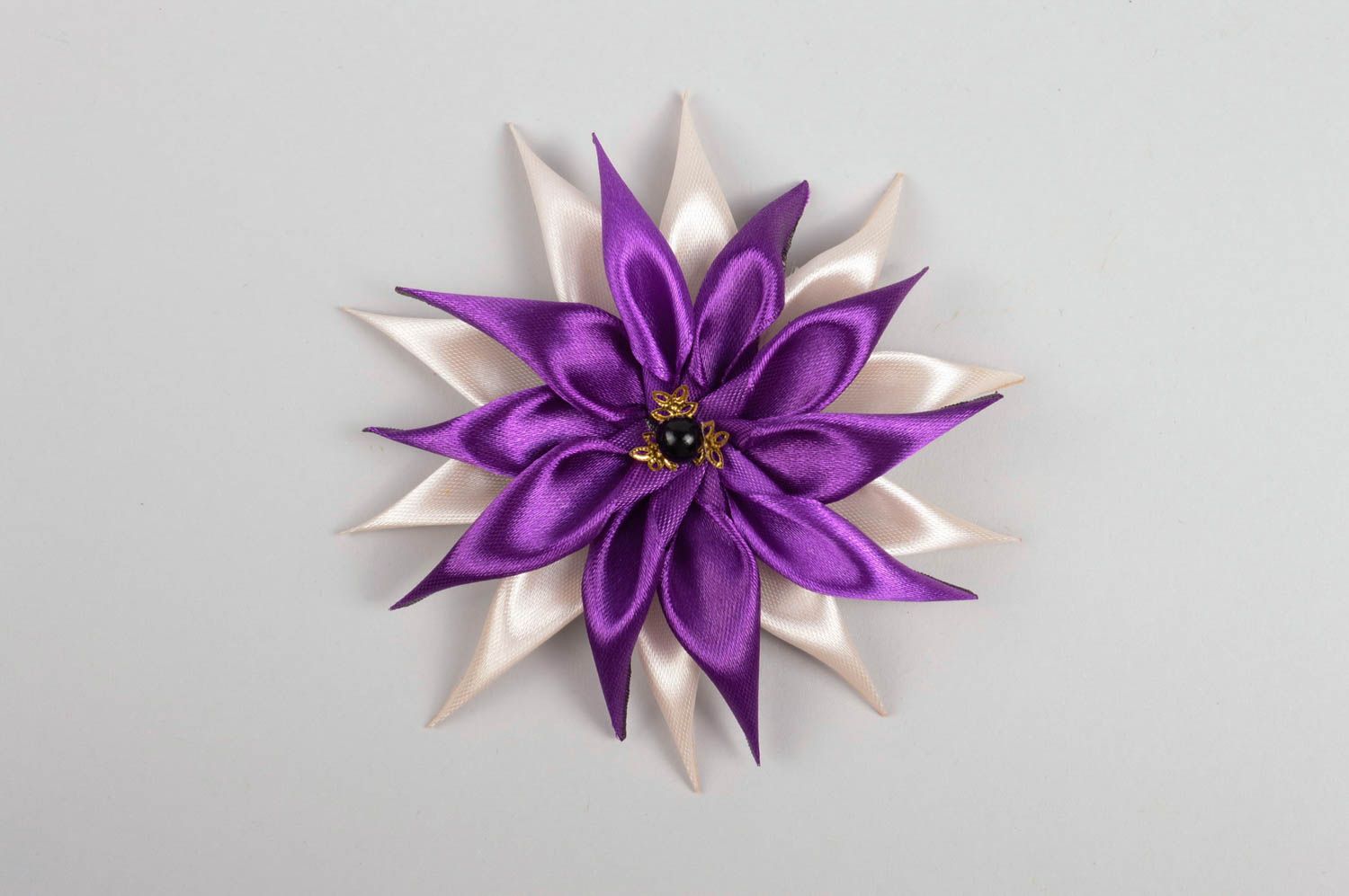 Фиолетовое украшение ручной работы заколка с цветком аксессуар для волос фото 5