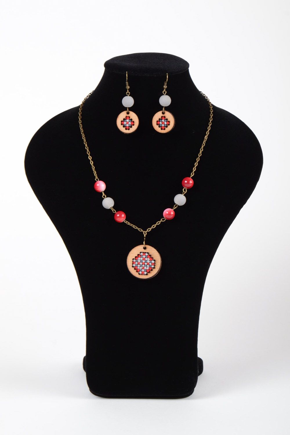 Set of handmade plywood jewelery round pendant and earrings with embroidery and beads photo 2