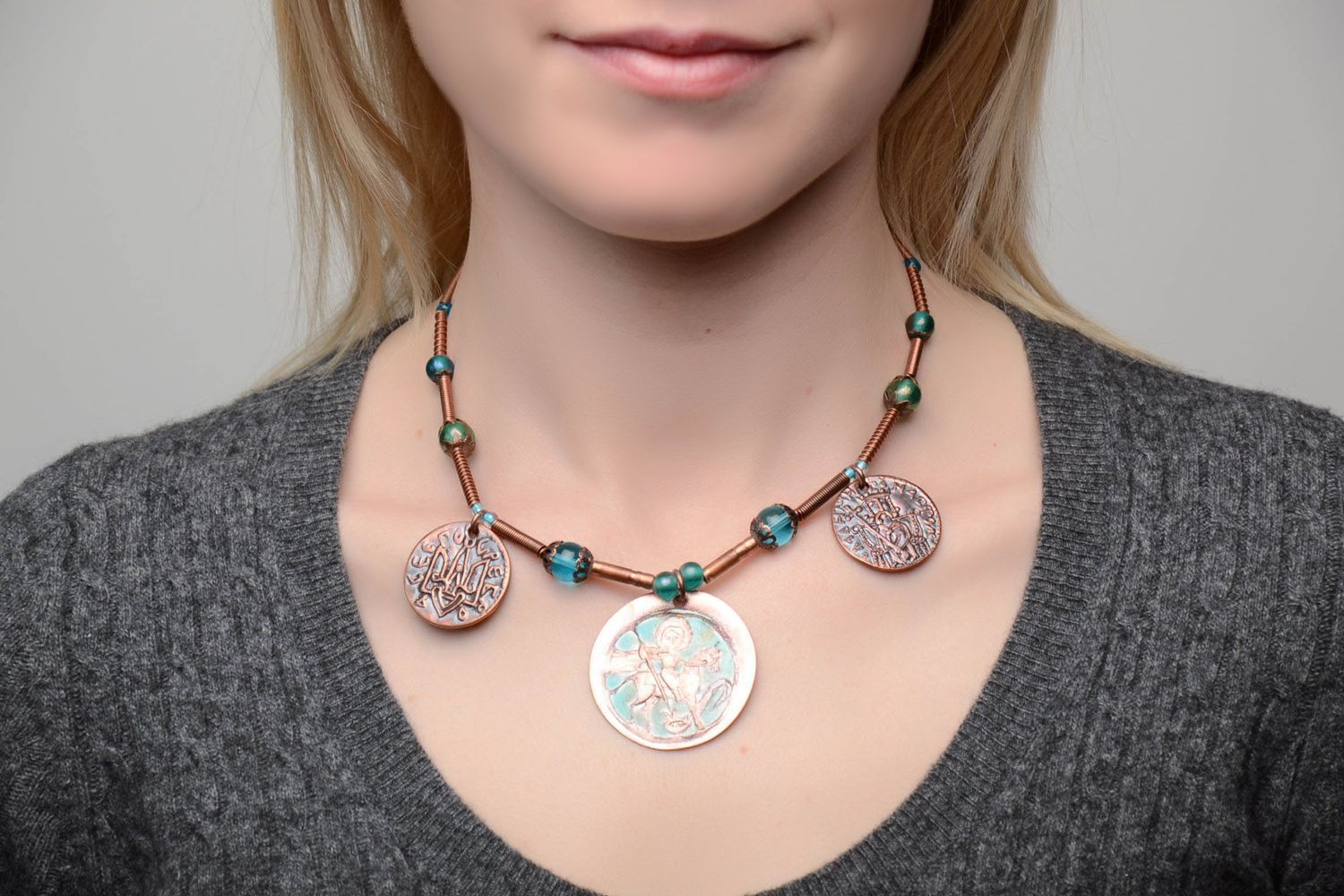 Copper necklace with zgard charms painted with enamels photo 1