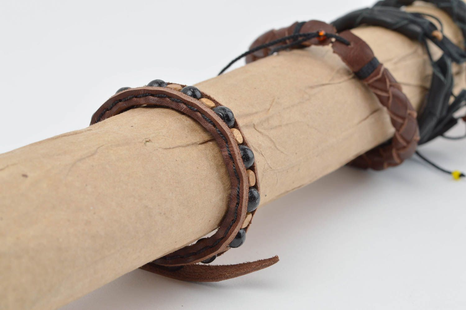 Armschmuck Damen handmade Leder Armband Geschenk für Frauen künstlerisch braun foto 2