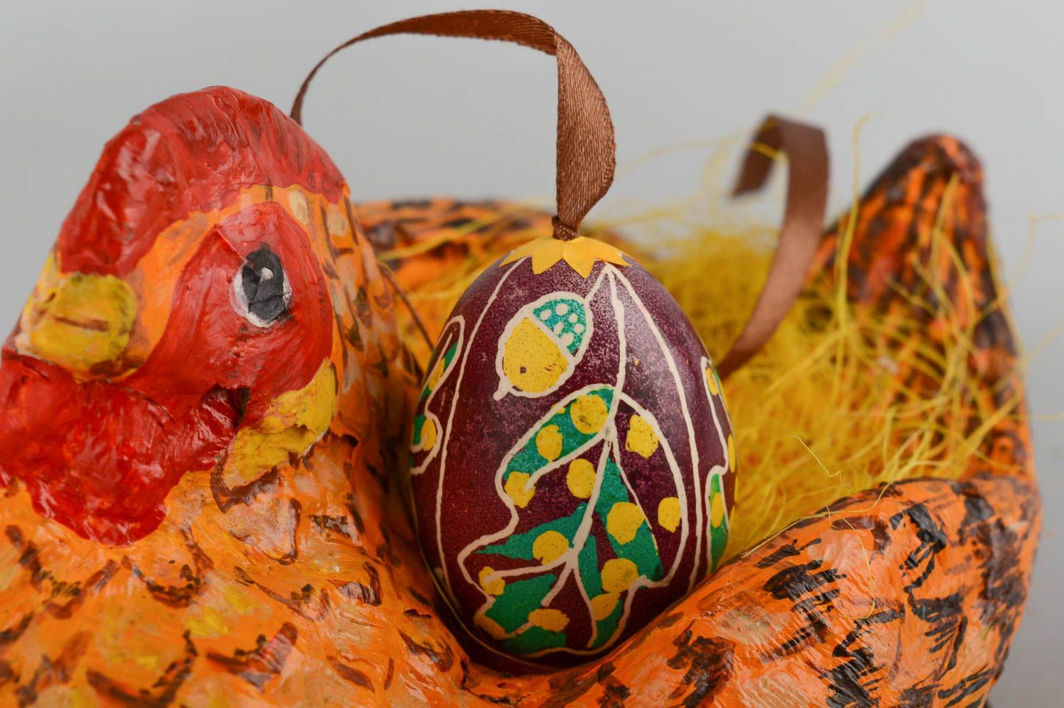 Huevo de Pascua tradicional hecho a mano regalo original decoración para fiesta foto 1