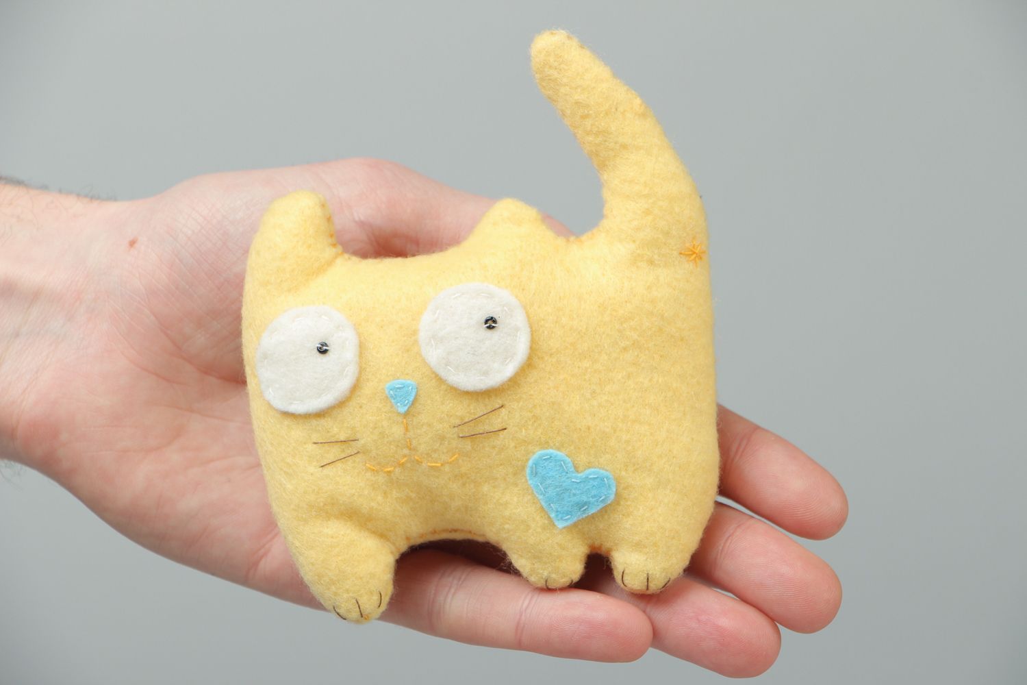 Мягкая игрушка из флиса желтый кот  фото 4