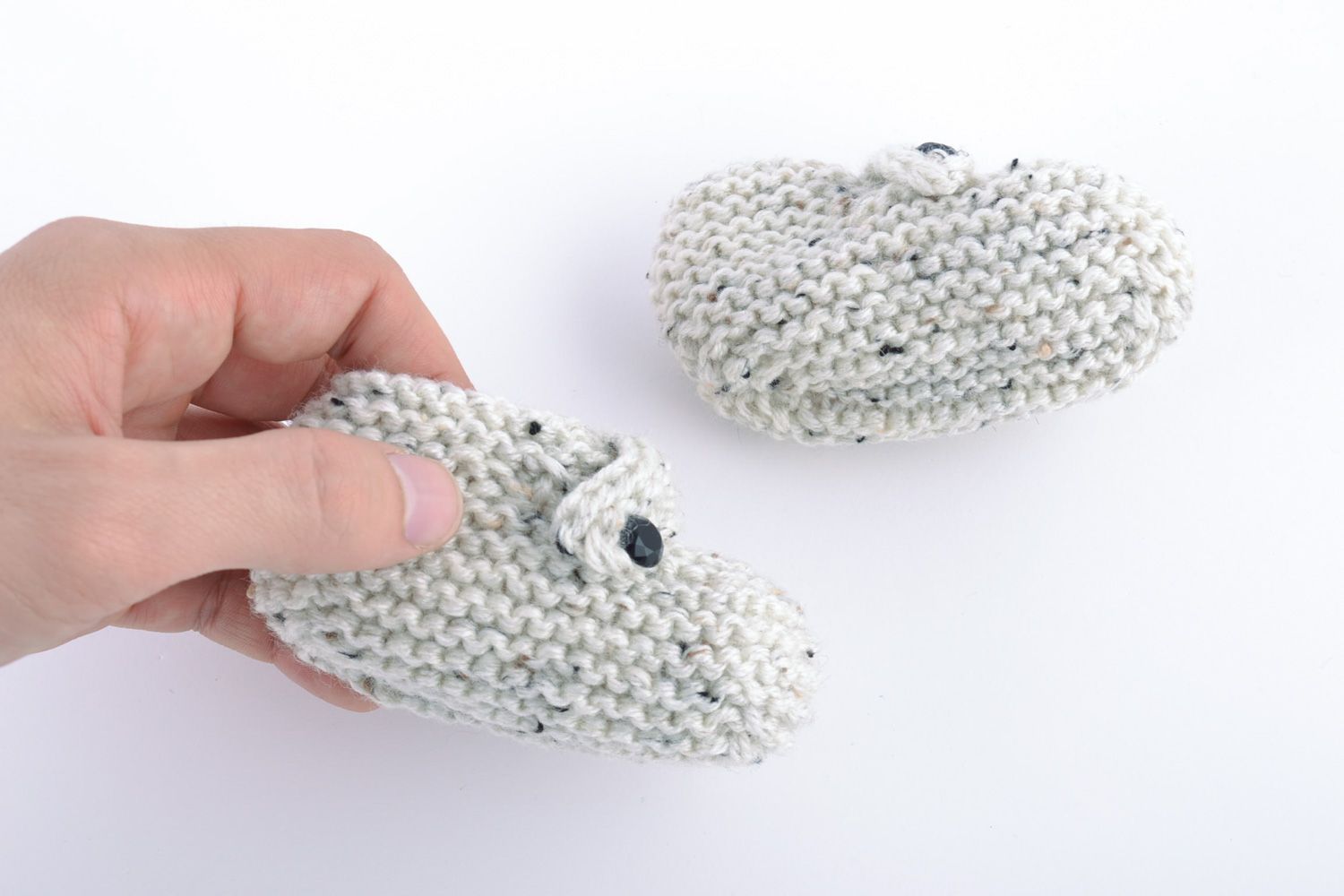 Chaussons bébé tricotés faits main en laine gris chauds pour petits enfants photo 3