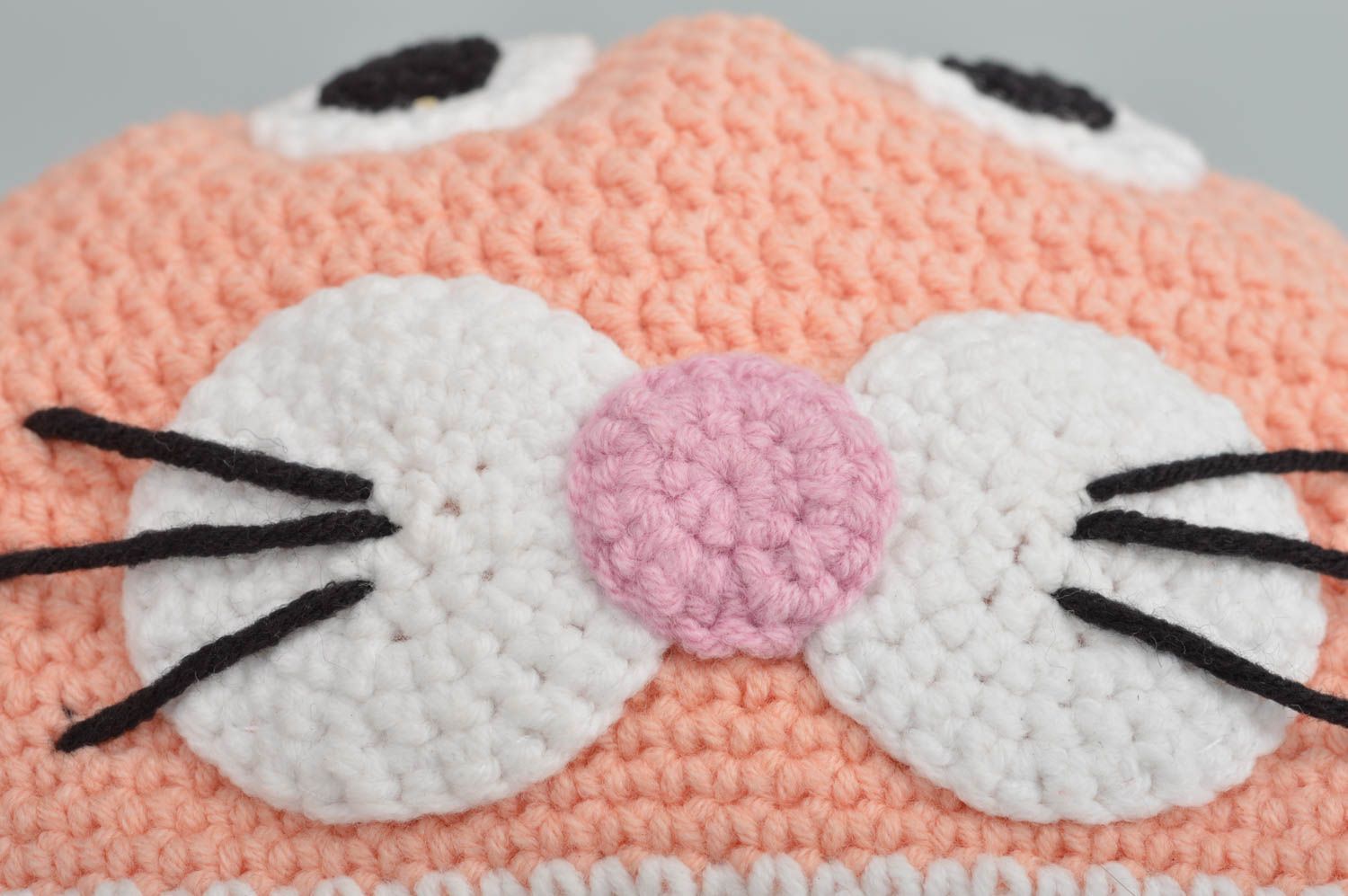 Gehäkelte Mütze für Kinder Form von rosa Katze Accessoire für Mädchen handmade foto 4