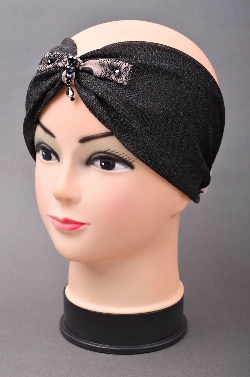 Fascia per capelli fatta a mano turbante testa accessorio femminile per capelli foto 1