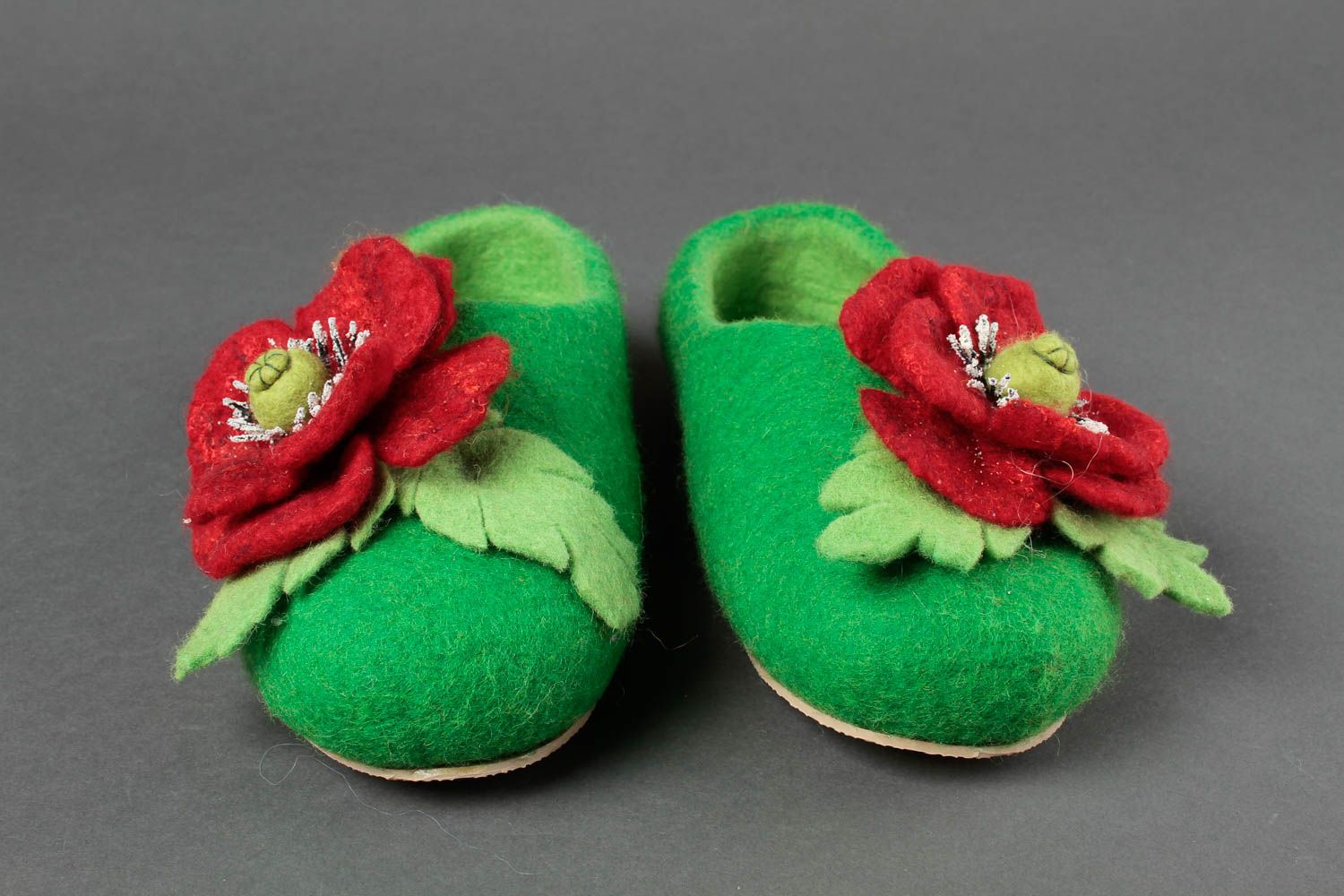 Handmade felted green slippers home woolen slippers warm stylish present  photo 3