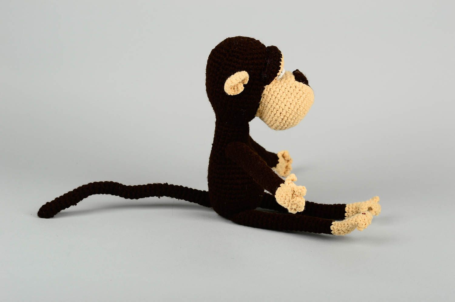Jouet singe fait main Peluche tricot au crochet Décoration maison amusante photo 3