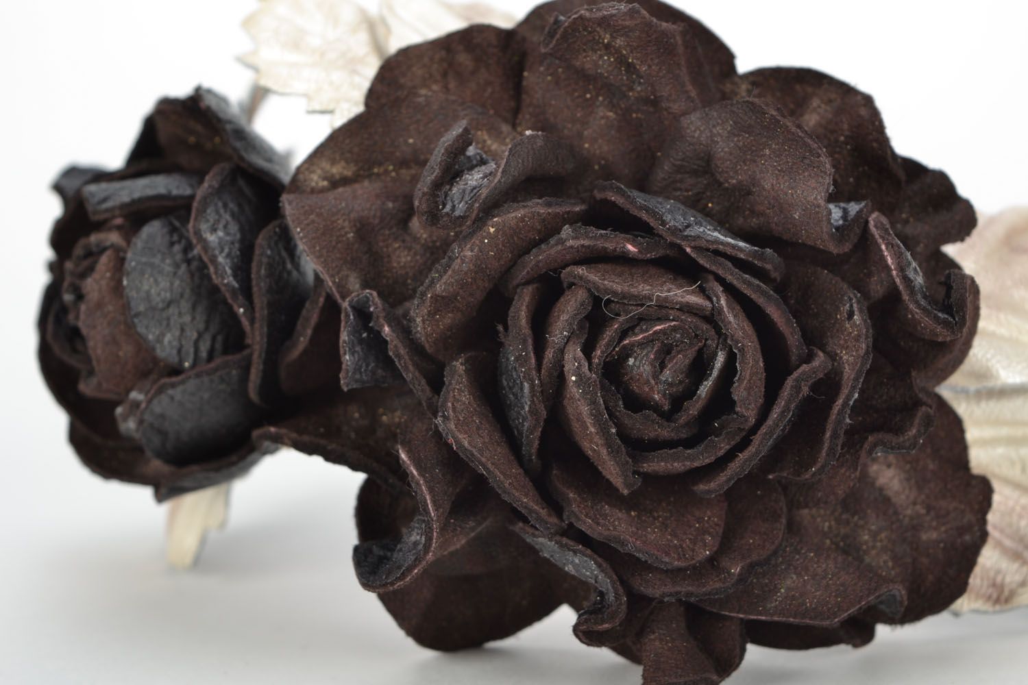 Leather headband with flowers photo 5
