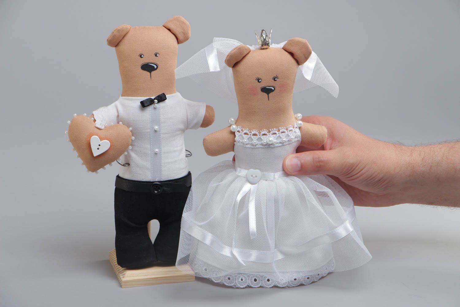 A set of 2 handcrafted teddy bears in the form of a newly married couple made of cotton photo 5