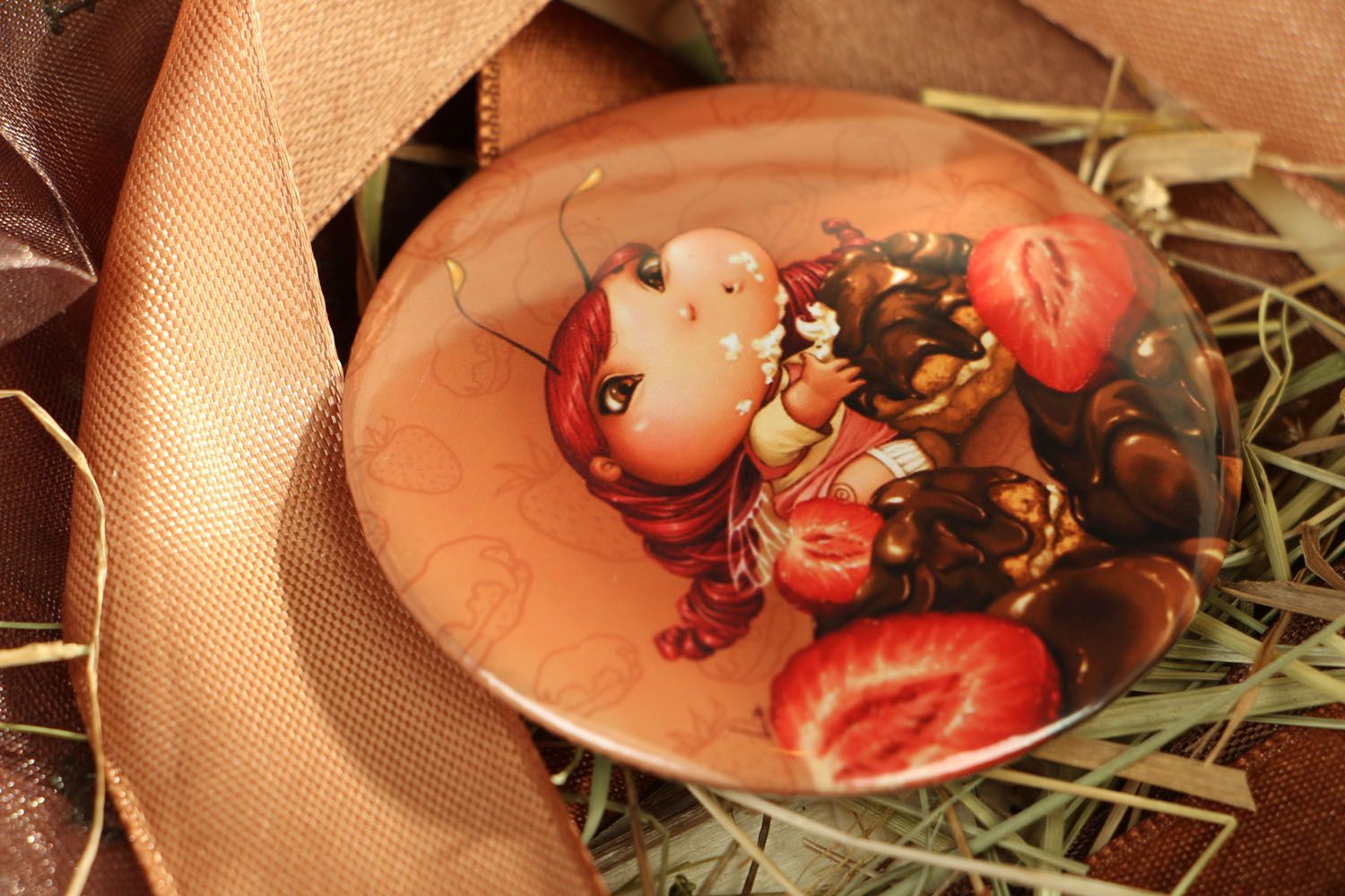 Pocket mirror with beautiful drawing photo 4
