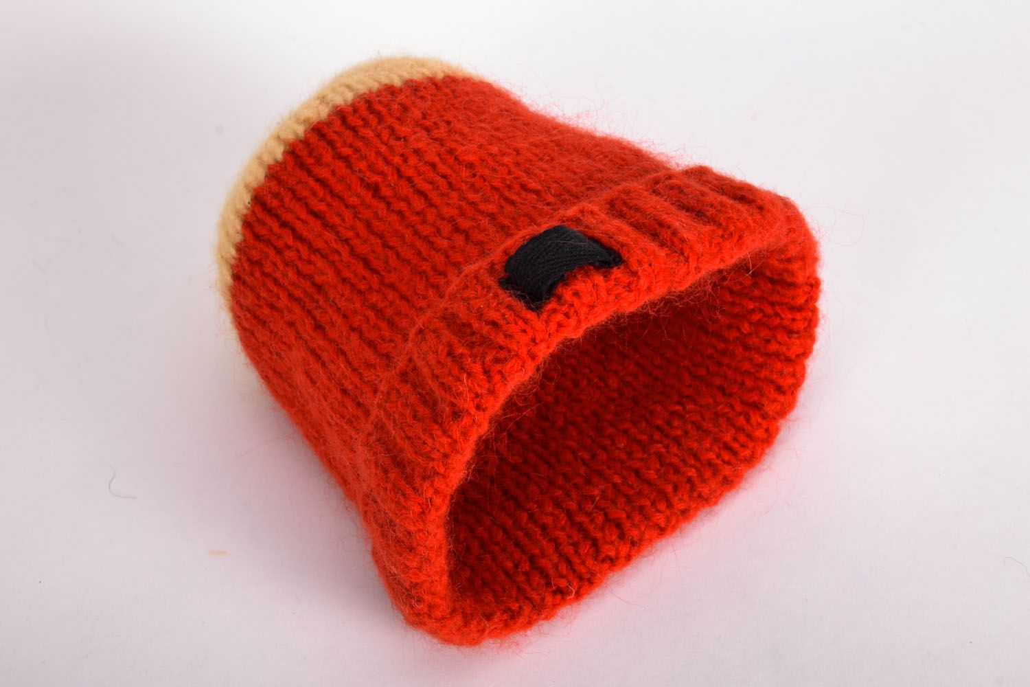 Bonnet tricoté rouge fait main photo 5