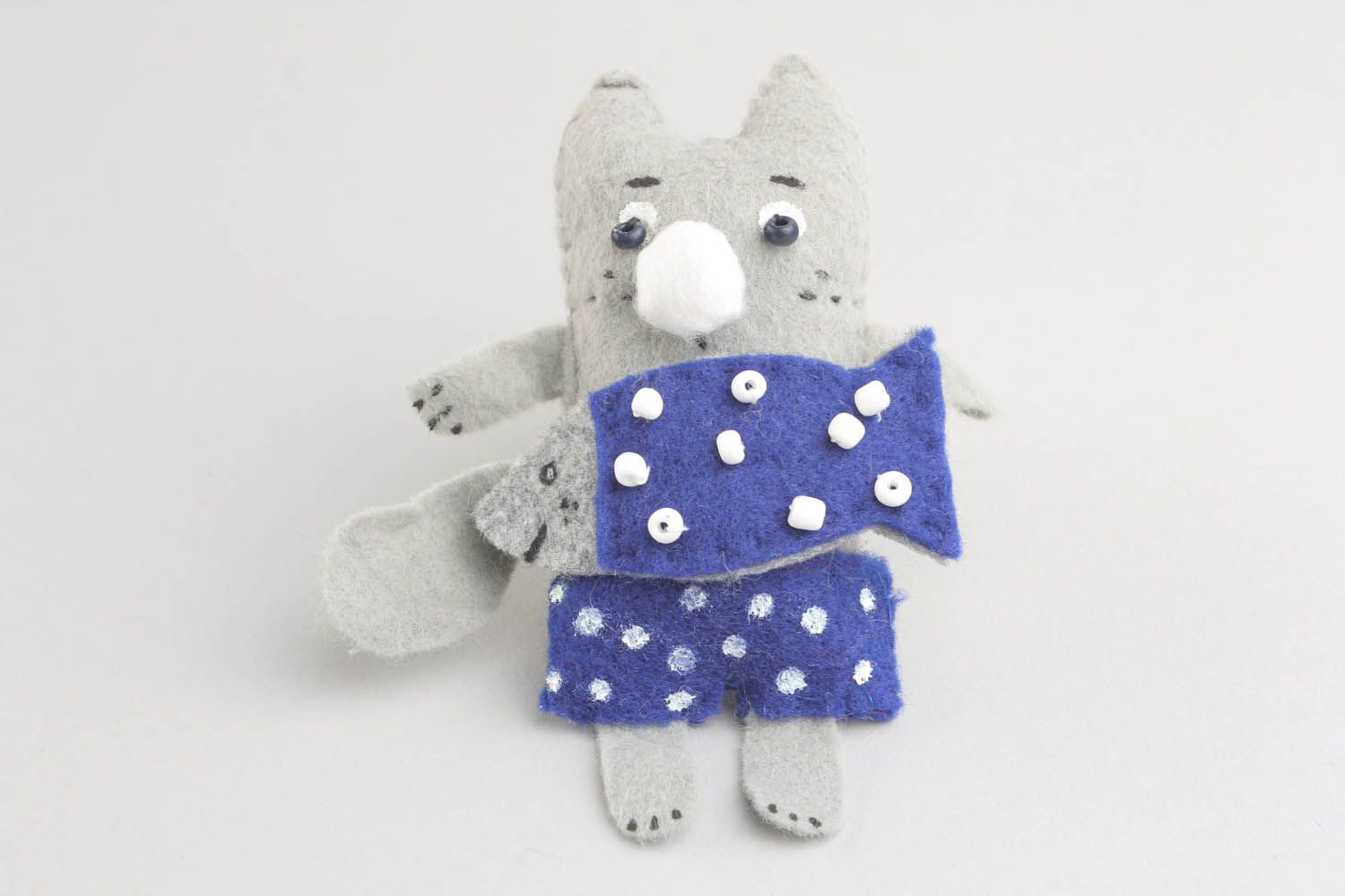 Brooch Cat with fish photo 1