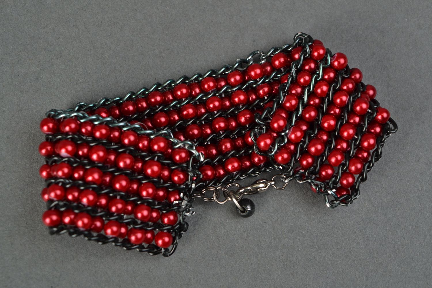 Bracelet en perles fantaisie rouge Obier fait main photo 4