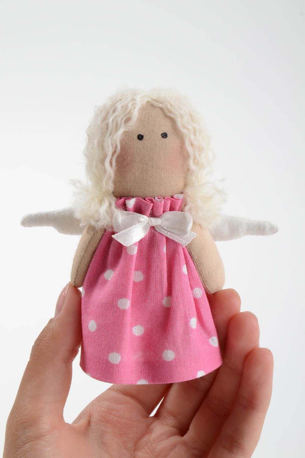 Авторская тканевая кукла маленькая в розовом платье из хлопка ручной работы фото 5
