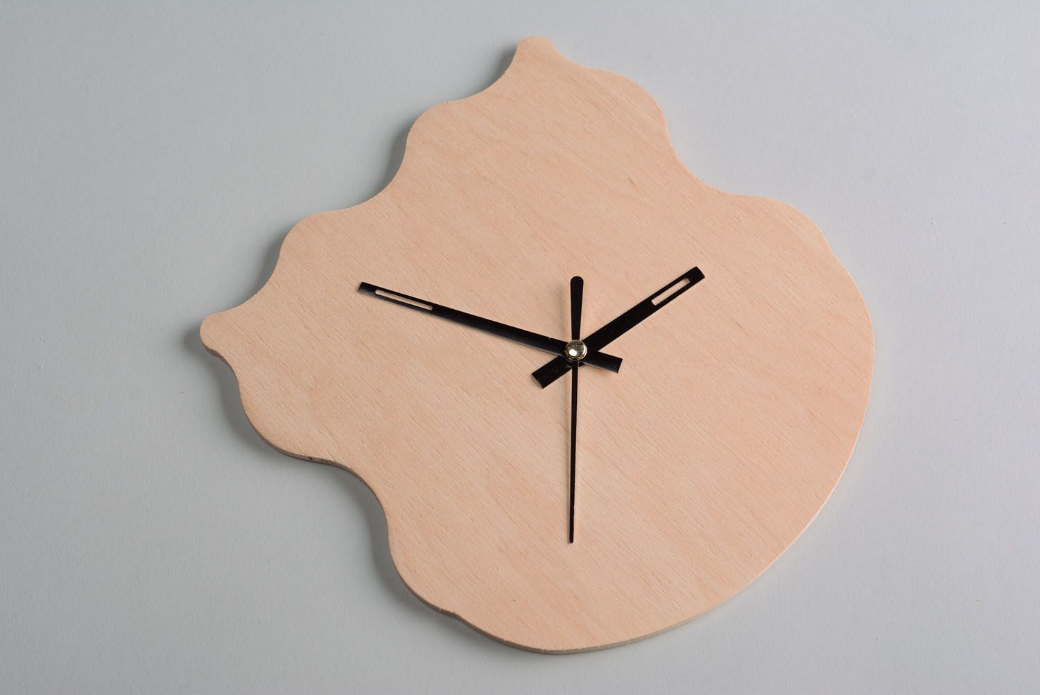 Forme en bois Horloge à décorer pour loisirs créatifs photo 1
