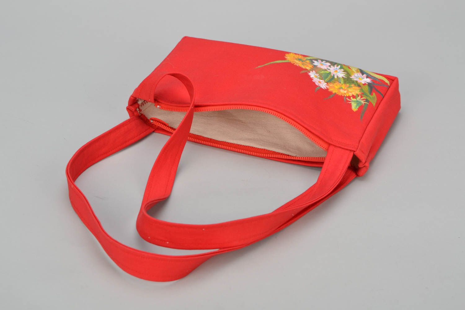 Red fabric bag photo 5