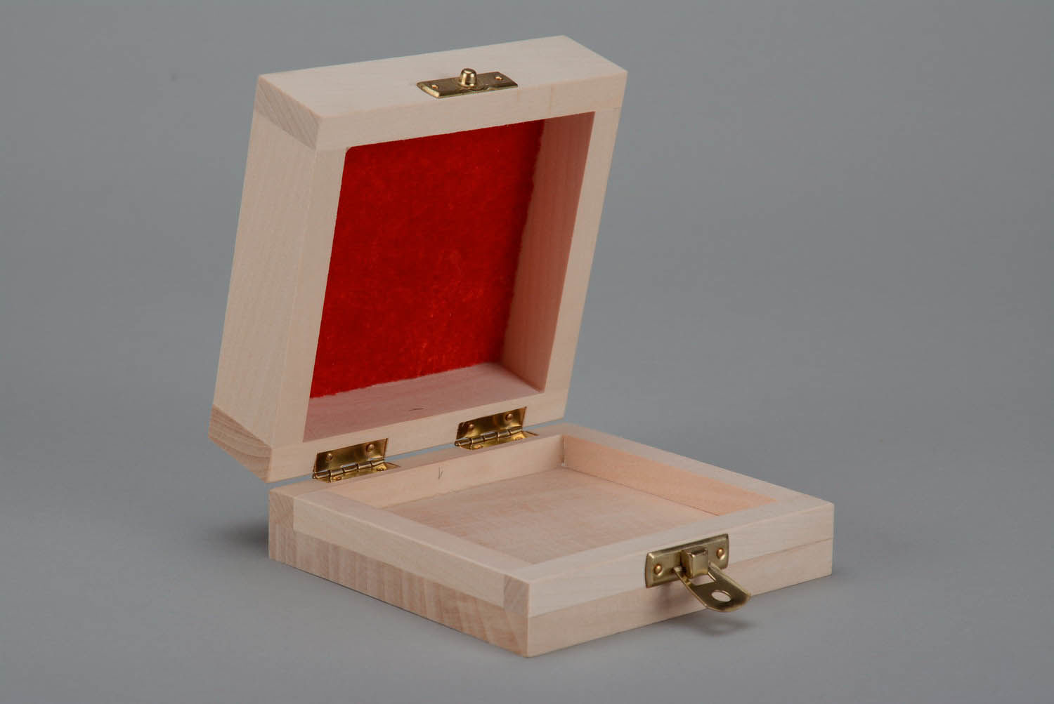 Boîte en bois brut à bijoux avec velours photo 4