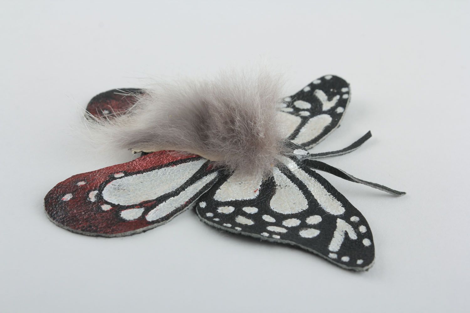 Butterfly leather brooch photo 4