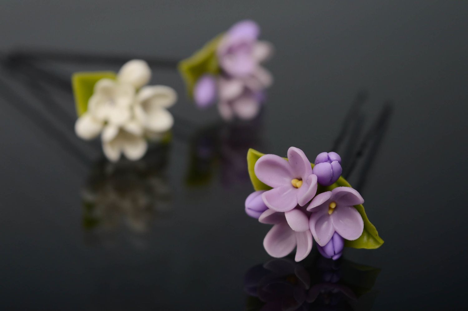 Épingle à cheveux en porcelaine froide faite main originale avec fleurs Lilas photo 4