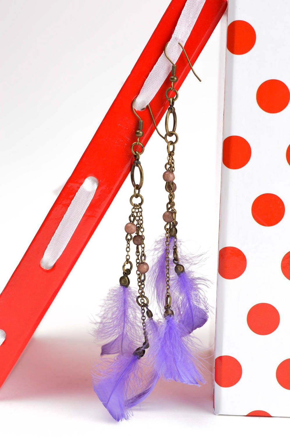 Handmade Ohrringe Schmuck mit Federn Damen Ohrringe Mode Accessoire lila lang foto 2