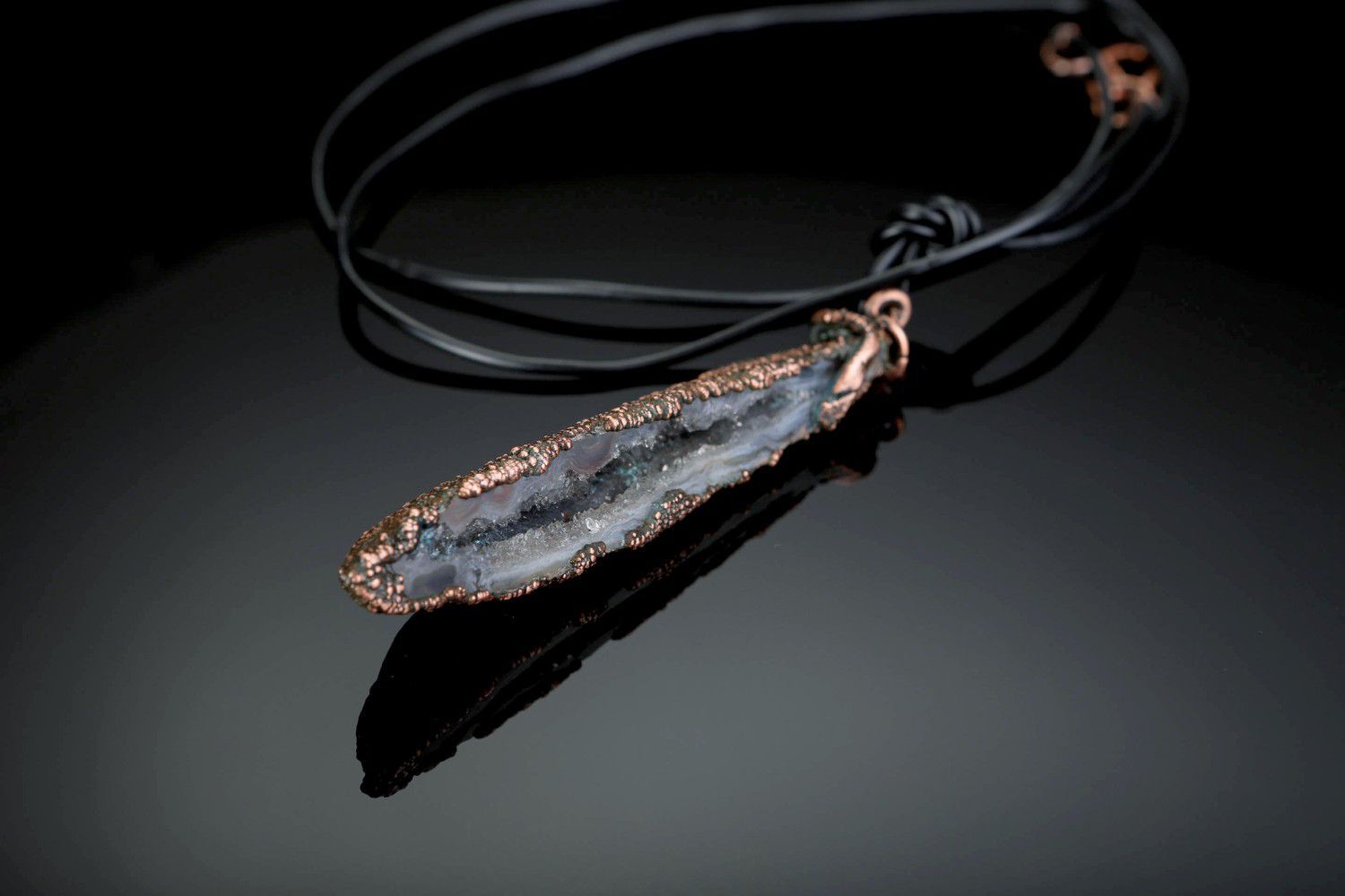 Pendant with agate Vertical photo 1