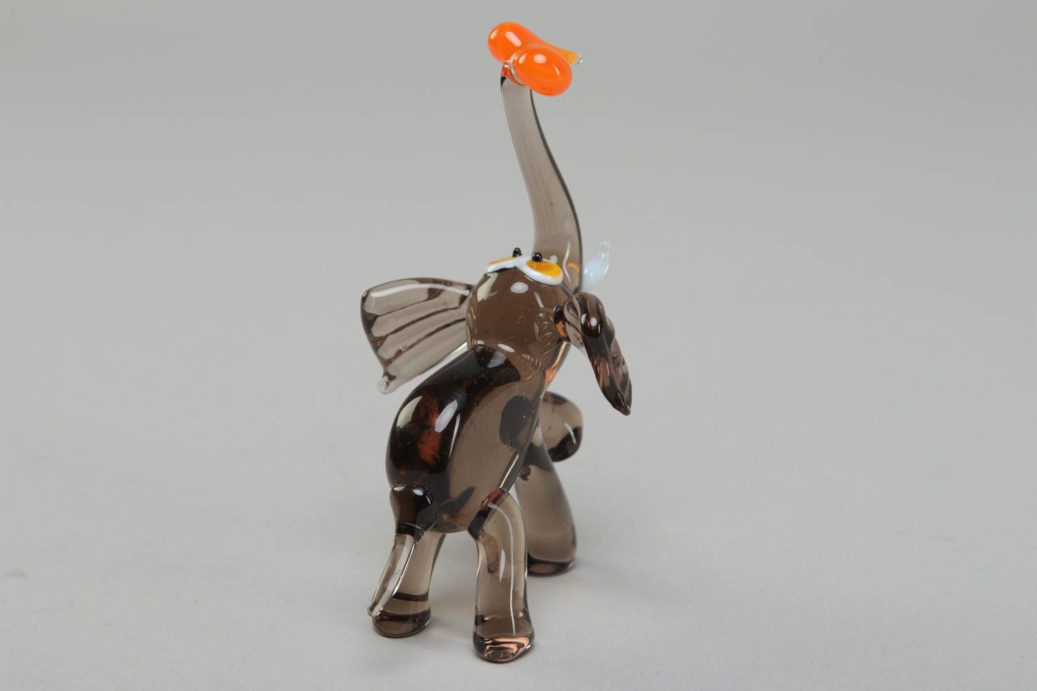 Фигурка слона стеклянная в технике лэмпворк  фото 3