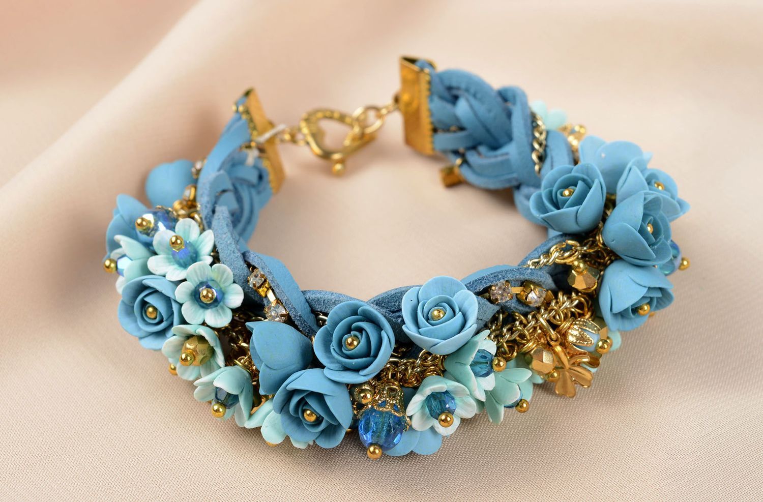 Bracelet avec fleurs bleues Bijou fait main en pâte polymère Cadeau femme photo 5