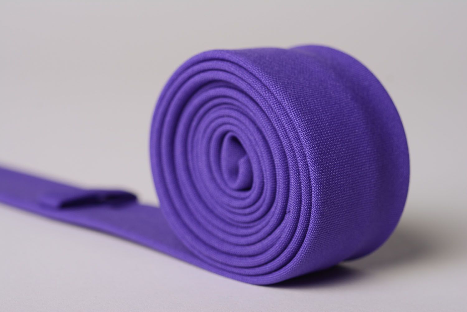 Cravate fine violette faite main  photo 3