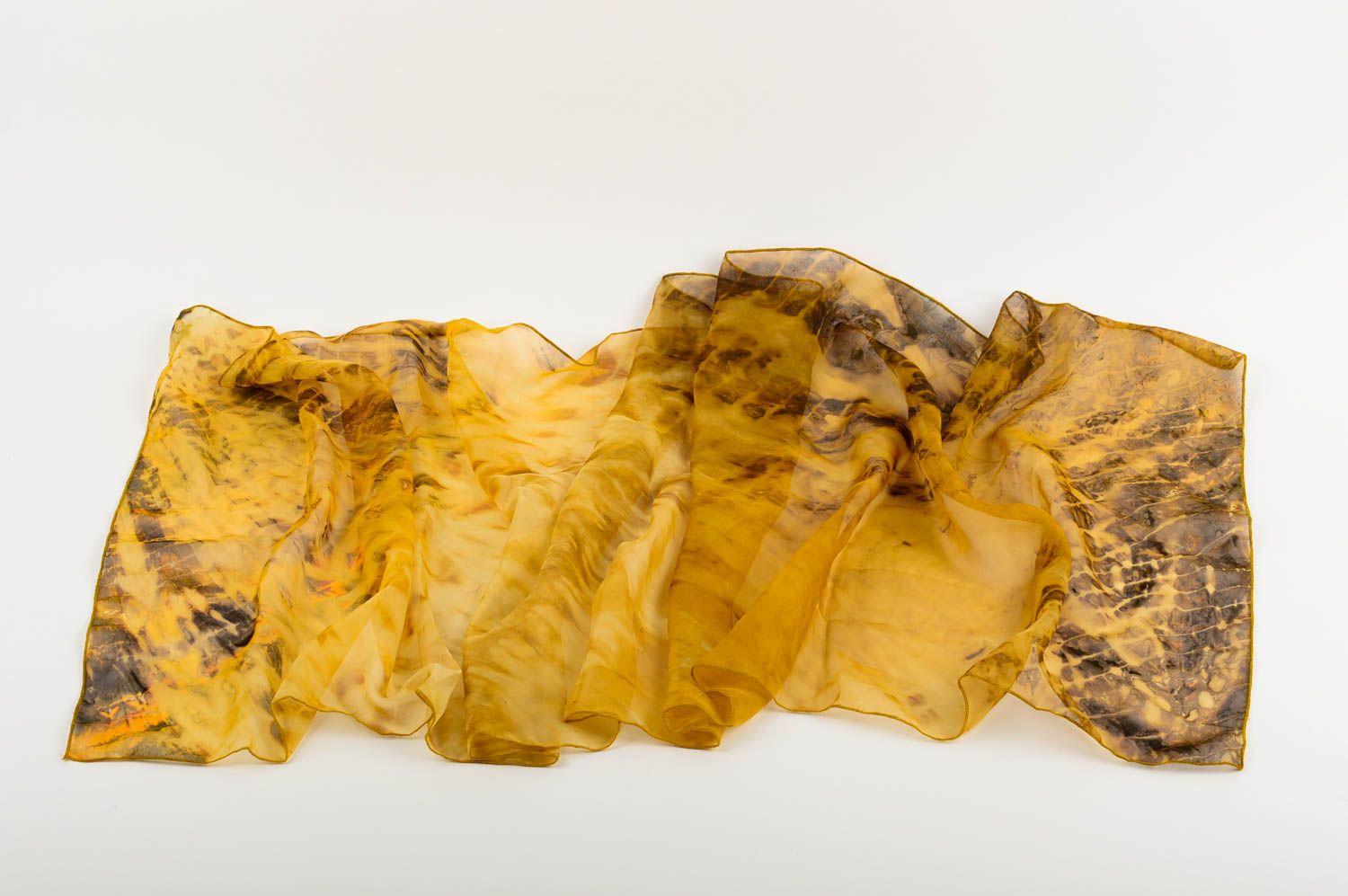 Foulard en mousseline de soie fait main jaune original batik Accessoire femme photo 2